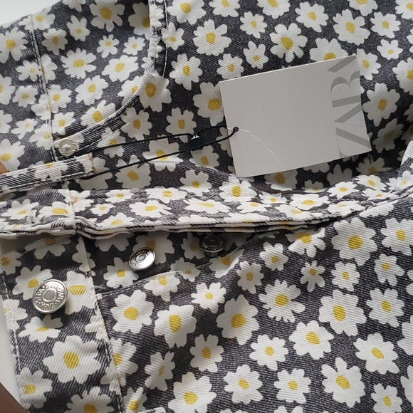 Daisy Print Straight Shorts Zara - Picture 8 of 8